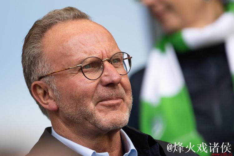 温格透露:鲁梅尼格来电,下周与拜仁讨论未来计划 温格透露:鲁梅尼格来电,下周与拜仁讨论未来计划